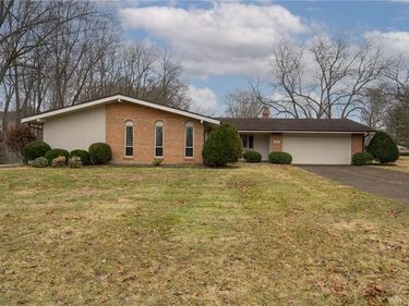 494 Towncrest Drive, Beavercreek, OH 45434