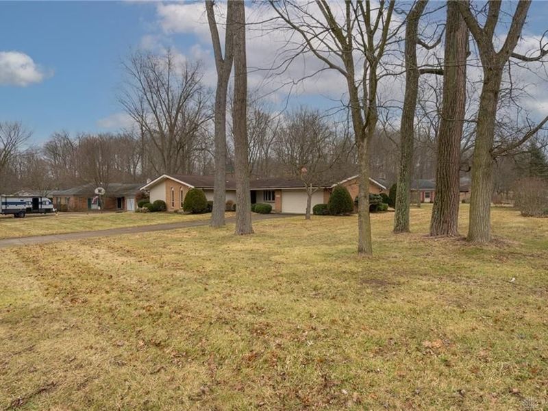 494 Towncrest Drive, Beavercreek, OH 45434 Photo 4