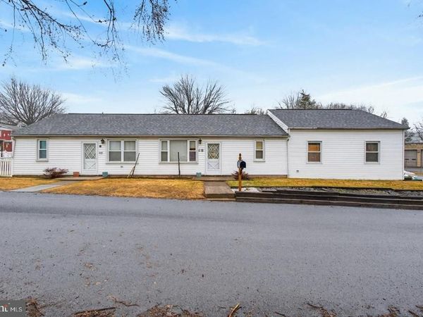 205 PEACH STREET, HARRISBURG, PA 17112