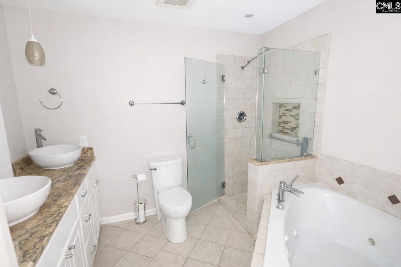 548 Westlawn Road Photo 14