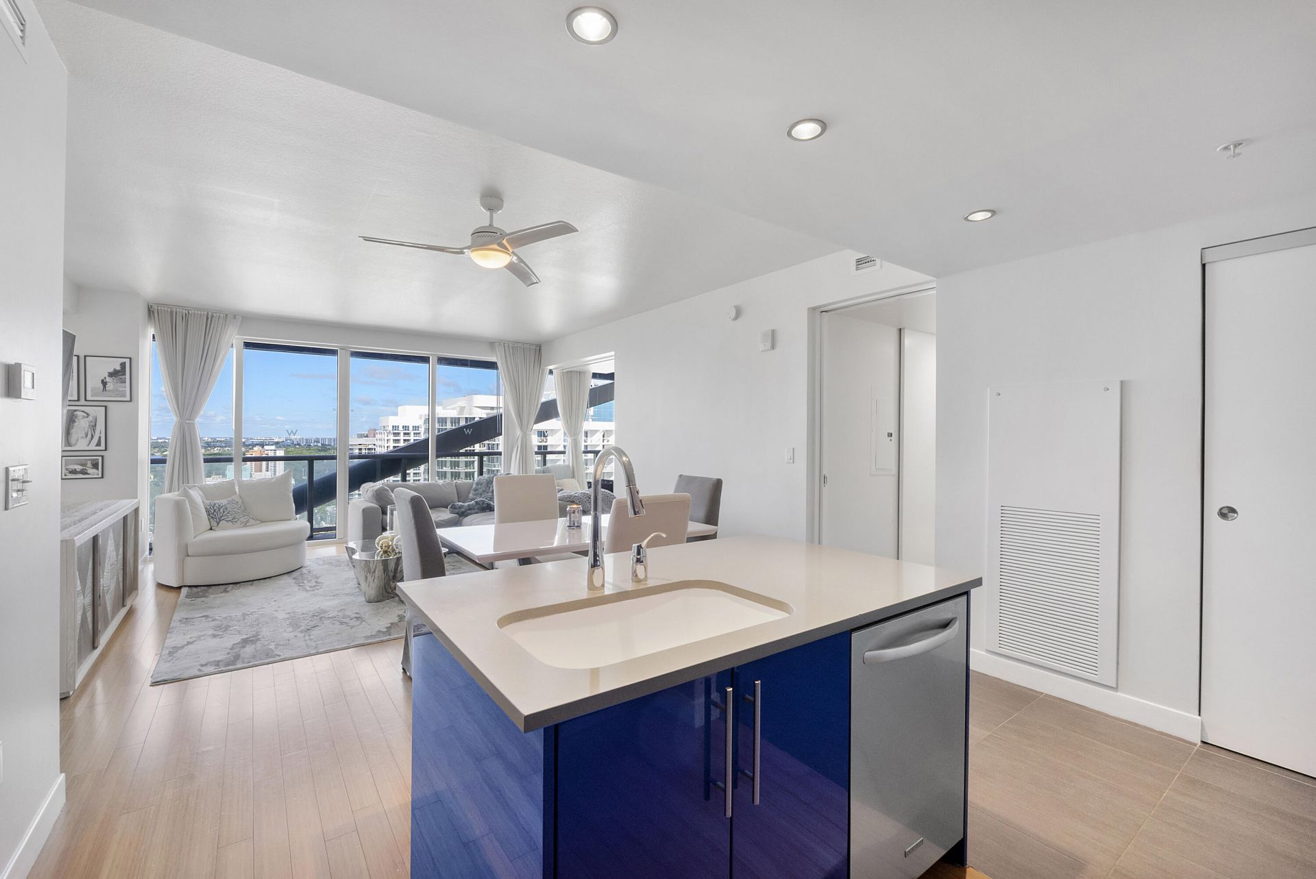 3101 Bayshore Drive, Unit 2406, Fort Lauderdale, FL 33304 Photo