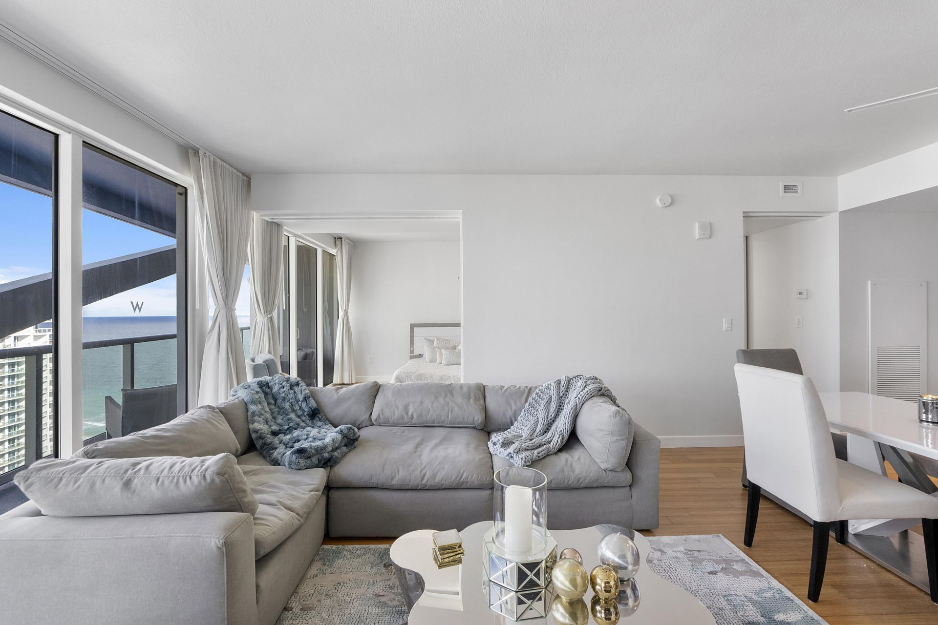 3101 Bayshore Drive, Unit 2406, Fort Lauderdale, FL 33304 Photo