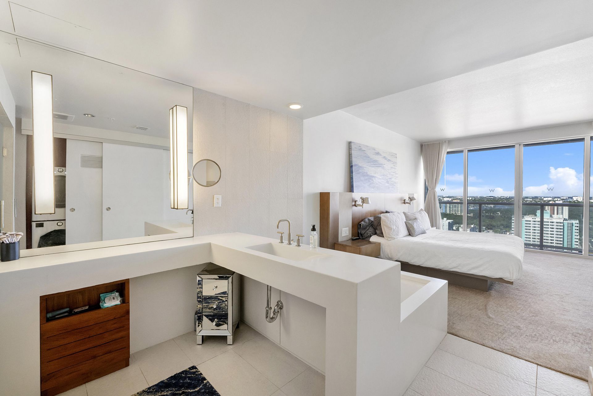 3101 Bayshore Drive, Unit 2406, Fort Lauderdale, FL 33304 Photo