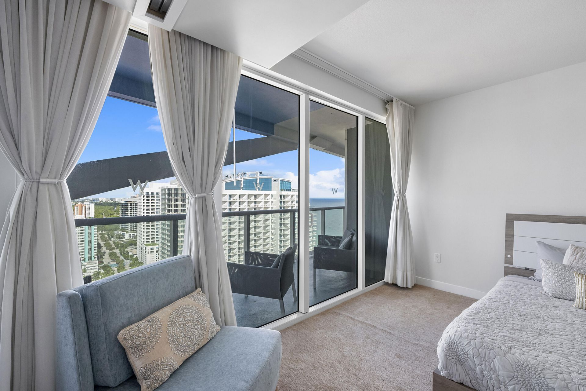 3101 Bayshore Drive, Unit 2406, Fort Lauderdale, FL 33304 Photo