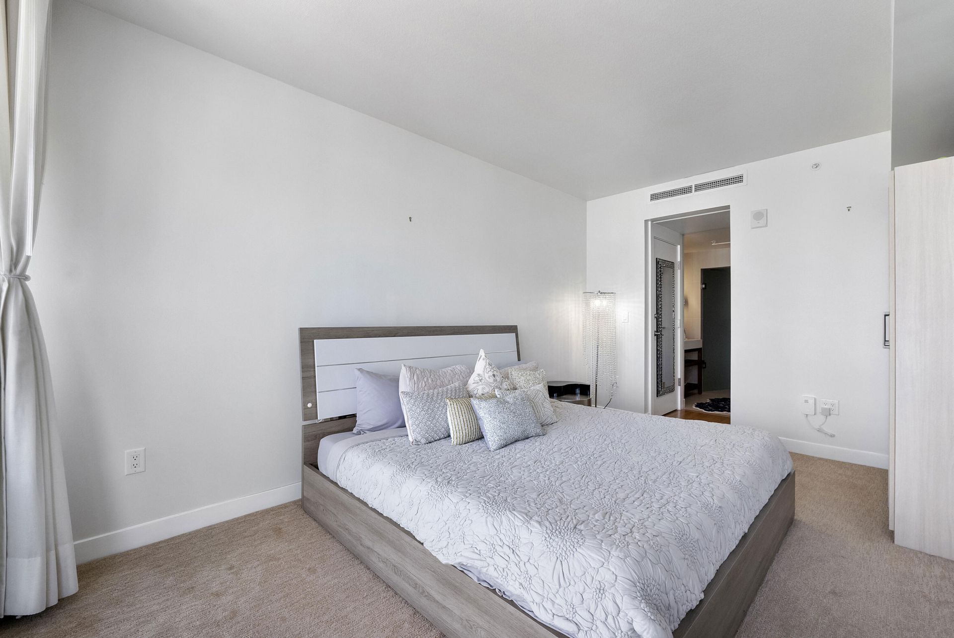 3101 Bayshore Drive, Unit 2406, Fort Lauderdale, FL 33304 Photo