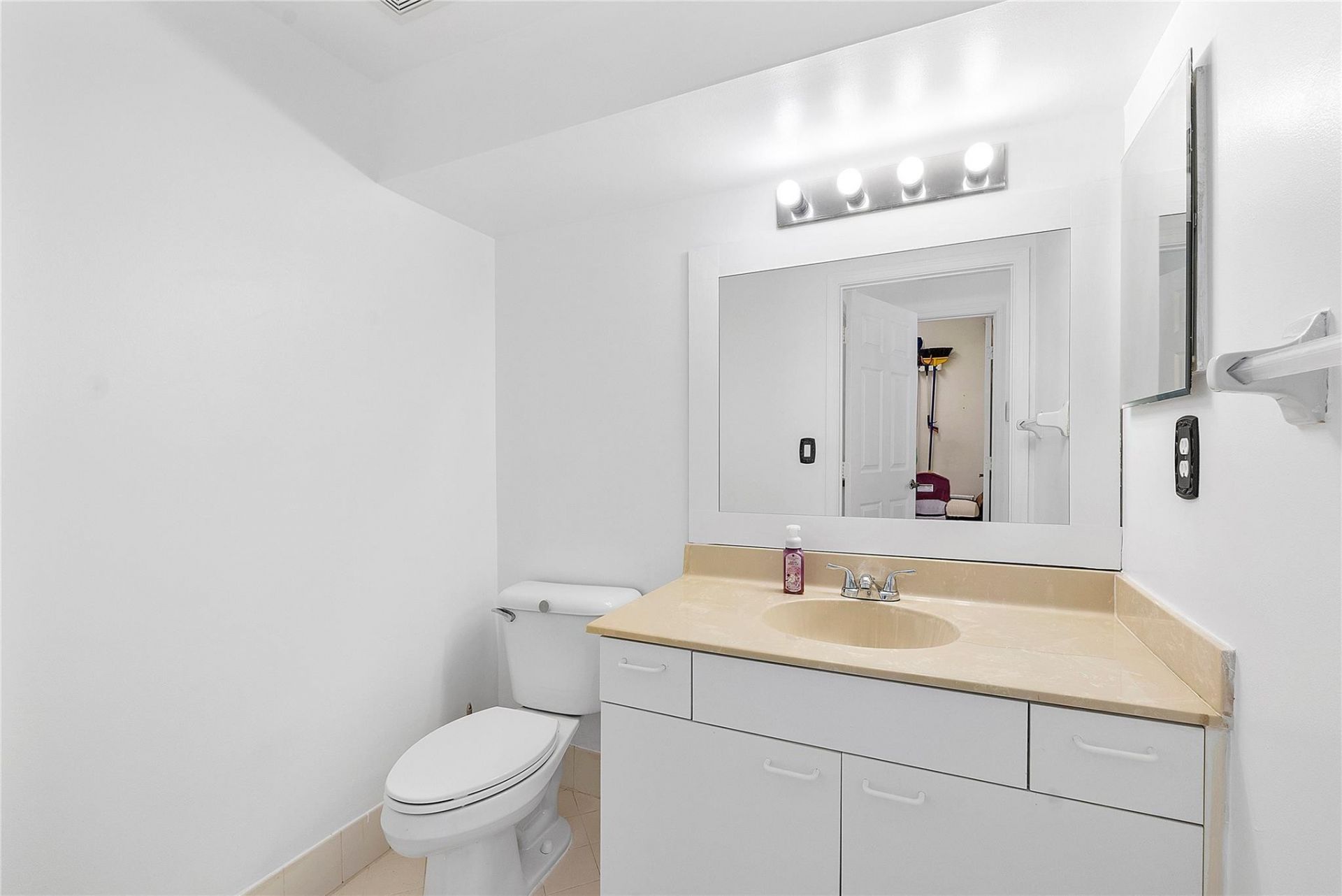 15883 NW 11th Street, Pembroke Pines, FL 33028 Photo