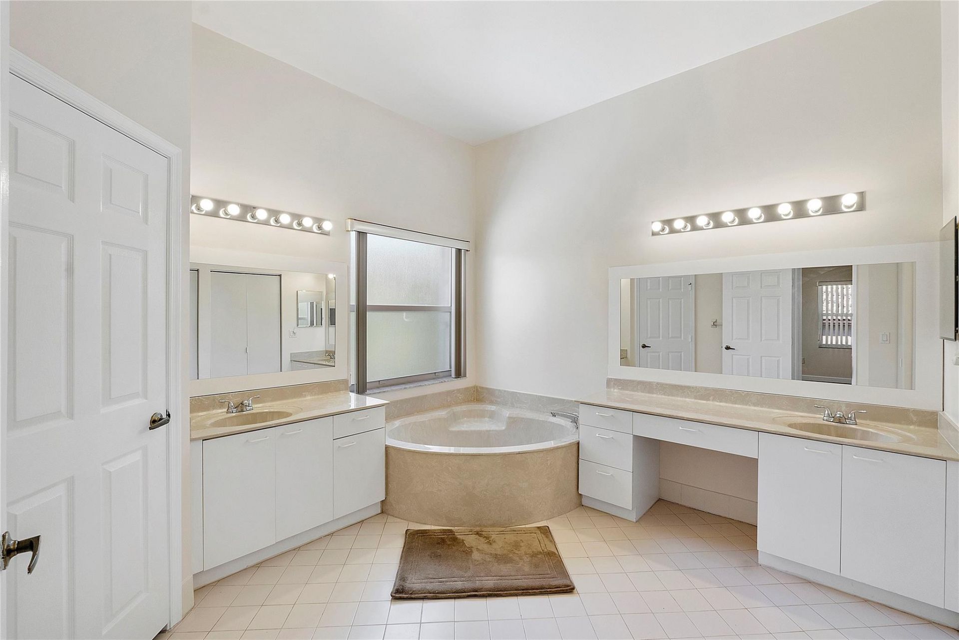 15883 NW 11th Street, Pembroke Pines, FL 33028 Photo