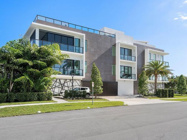 344 Venetian Drive, Unit 101, Delray Beach, FL 33483