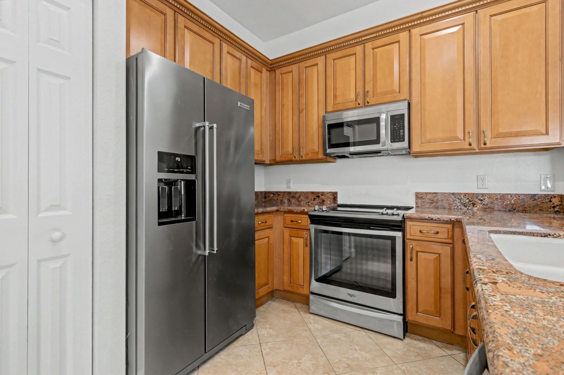 5869 Hampton Hills Boulevard, Tamarac, FL 33321 Photo