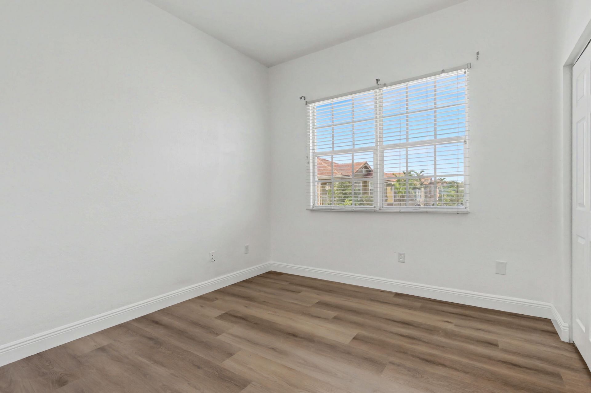 5869 Hampton Hills Boulevard, Tamarac, FL 33321 Photo