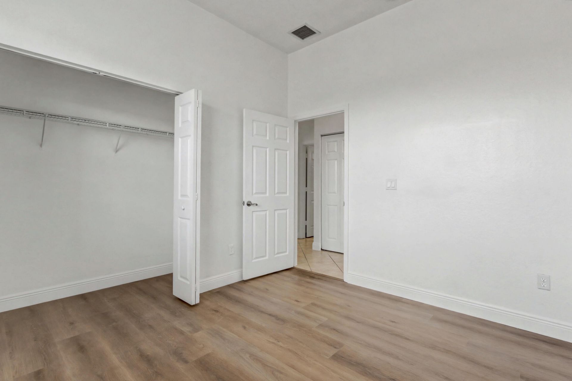 5869 Hampton Hills Boulevard, Tamarac, FL 33321 Photo