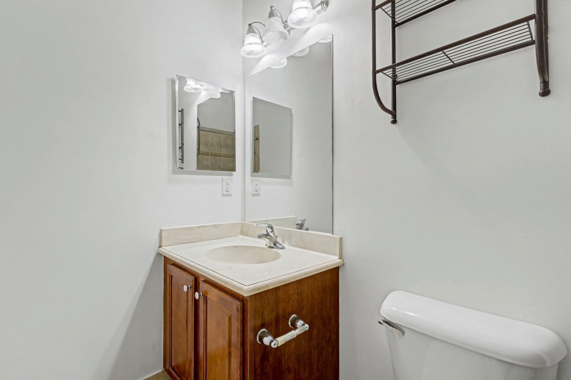 5869 Hampton Hills Boulevard, Tamarac, FL 33321 Photo