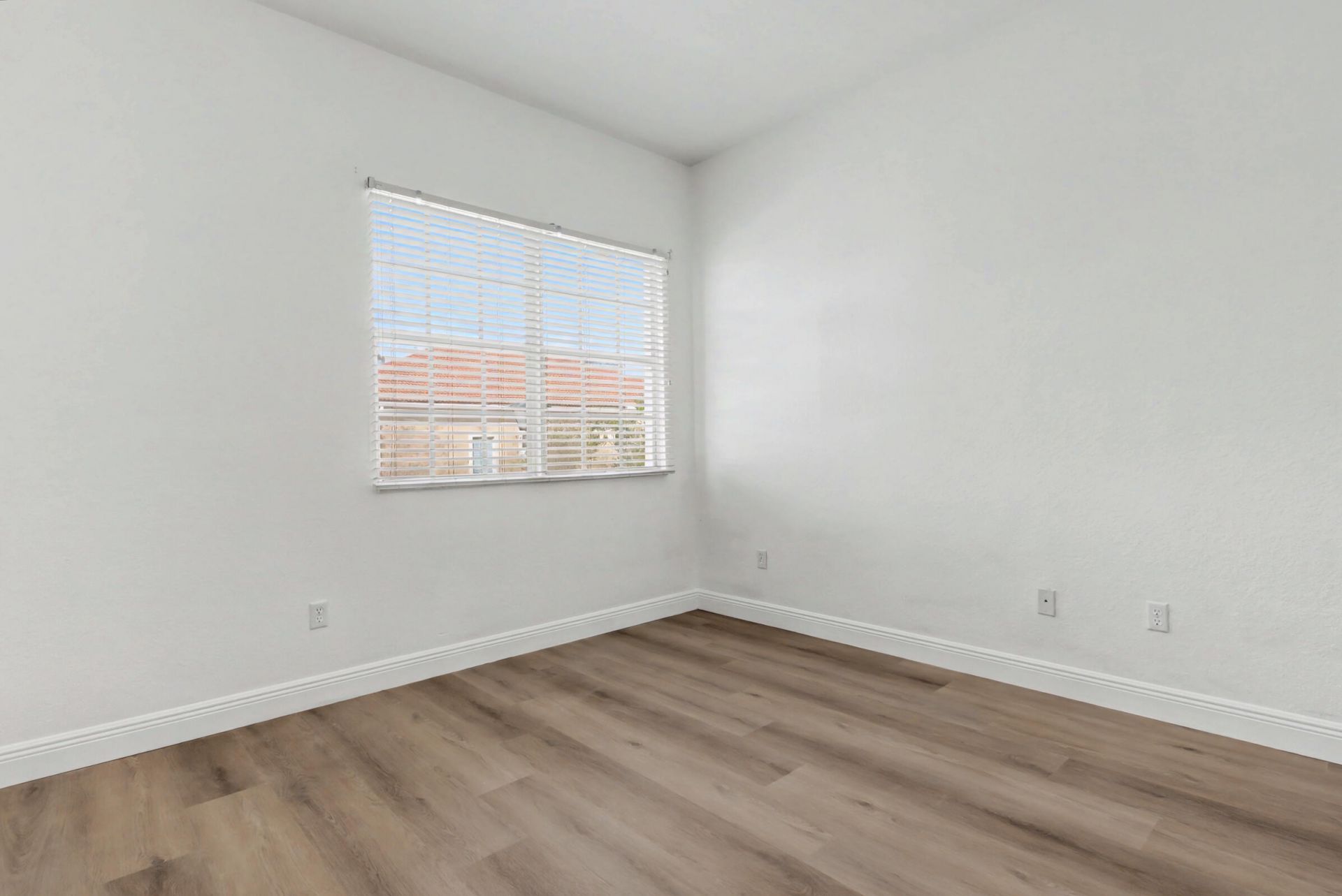 5869 Hampton Hills Boulevard, Tamarac, FL 33321 Photo