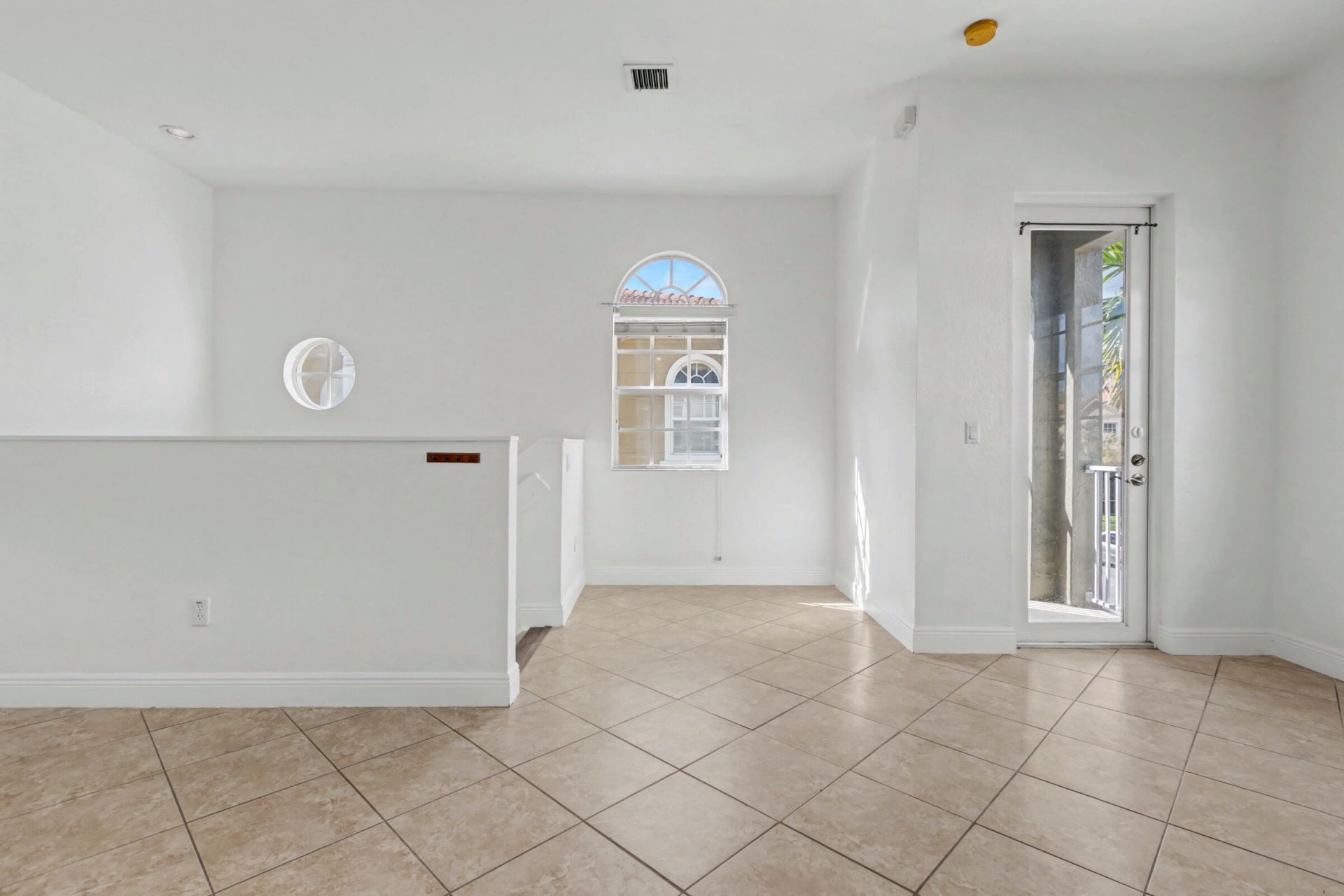 5869 Hampton Hills Boulevard, Tamarac, FL 33321 Photo