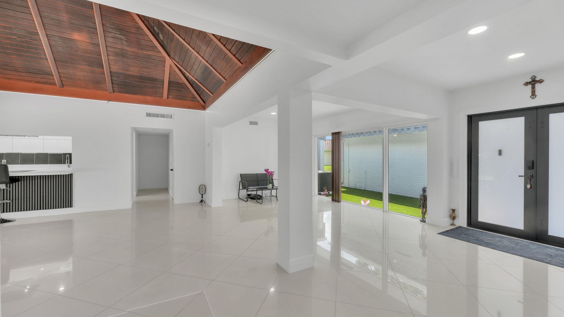 5707 White Hickory Circle, Tamarac, FL 33319 Photo