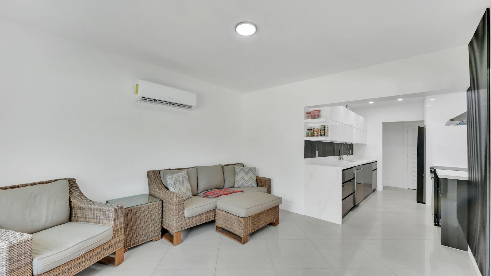 5707 White Hickory Circle, Tamarac, FL 33319 Photo