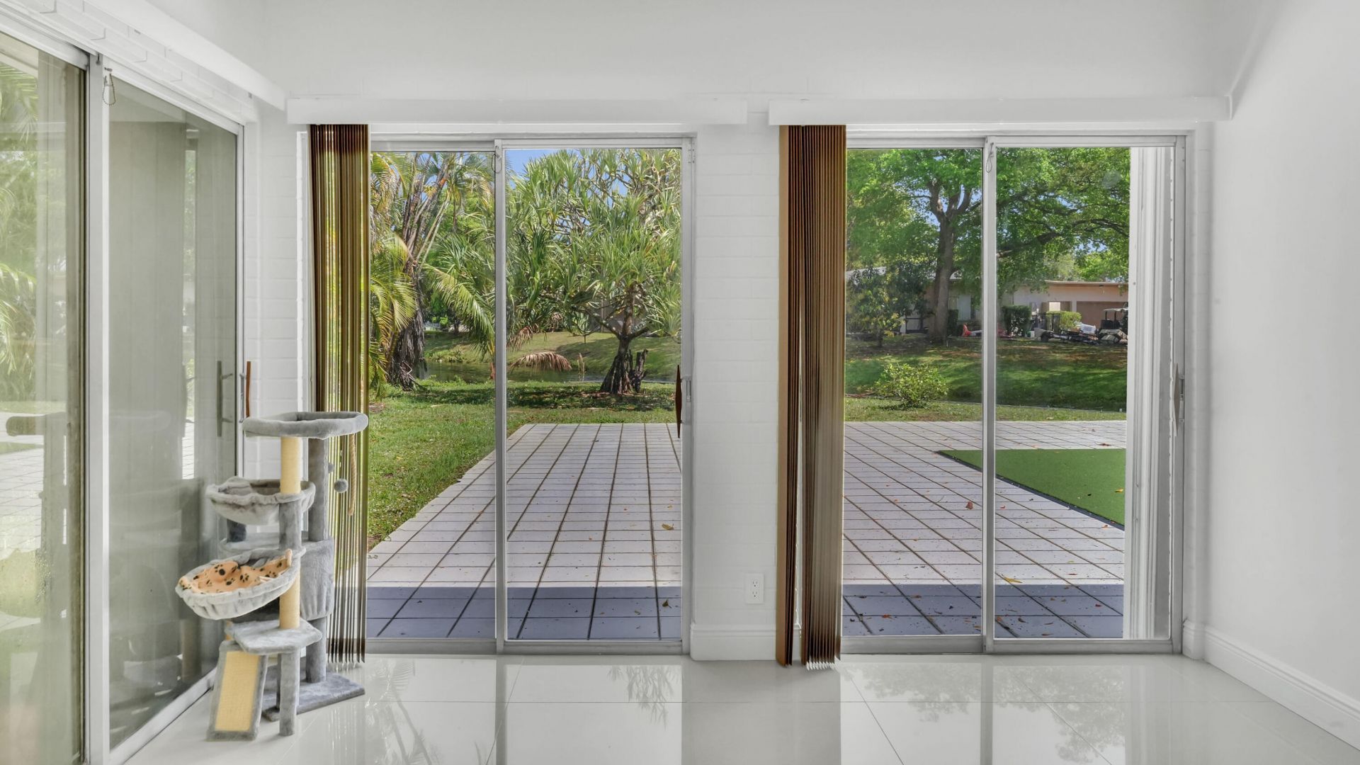 5707 White Hickory Circle, Tamarac, FL 33319 Photo