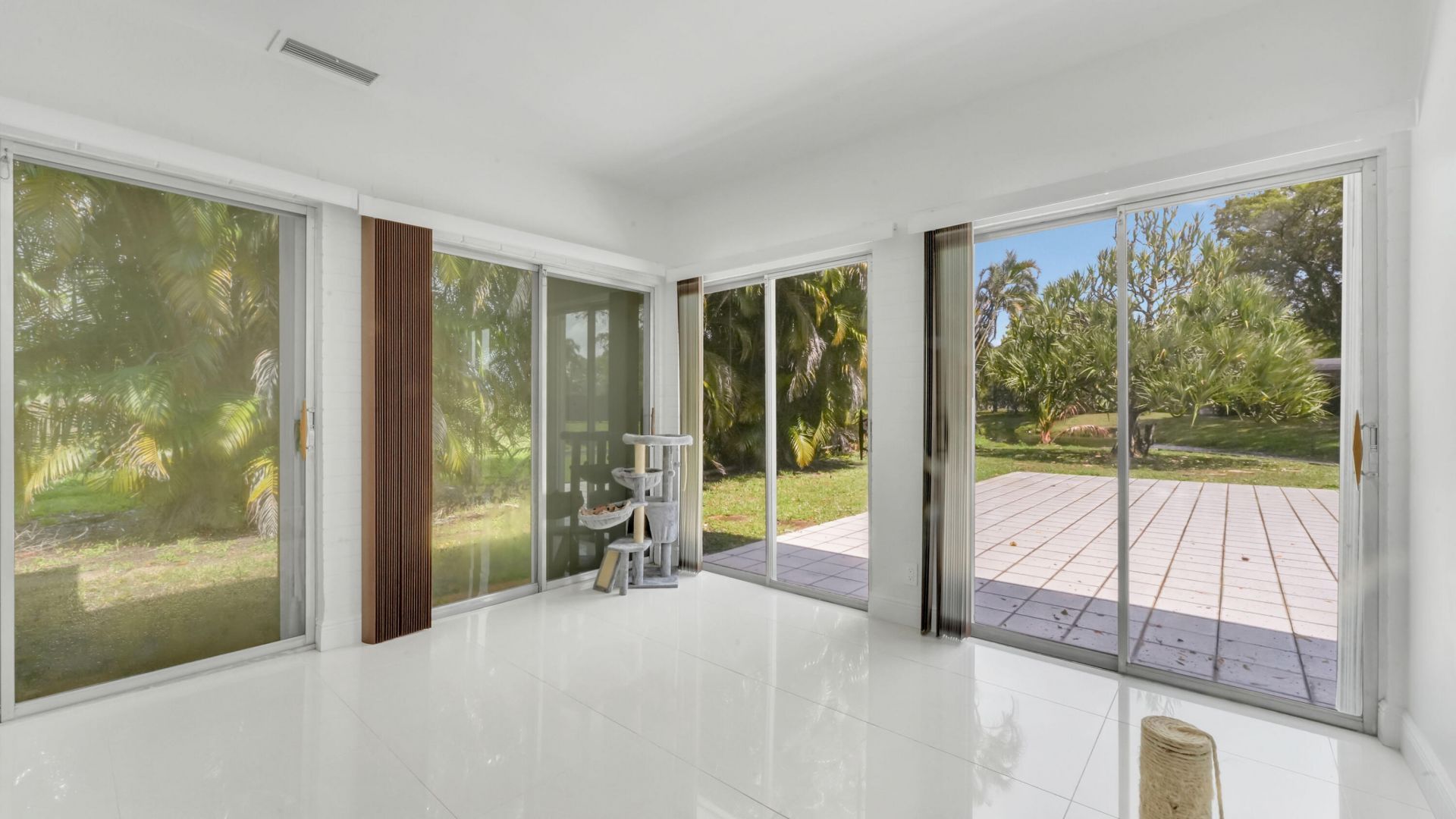 5707 White Hickory Circle, Tamarac, FL 33319 Photo