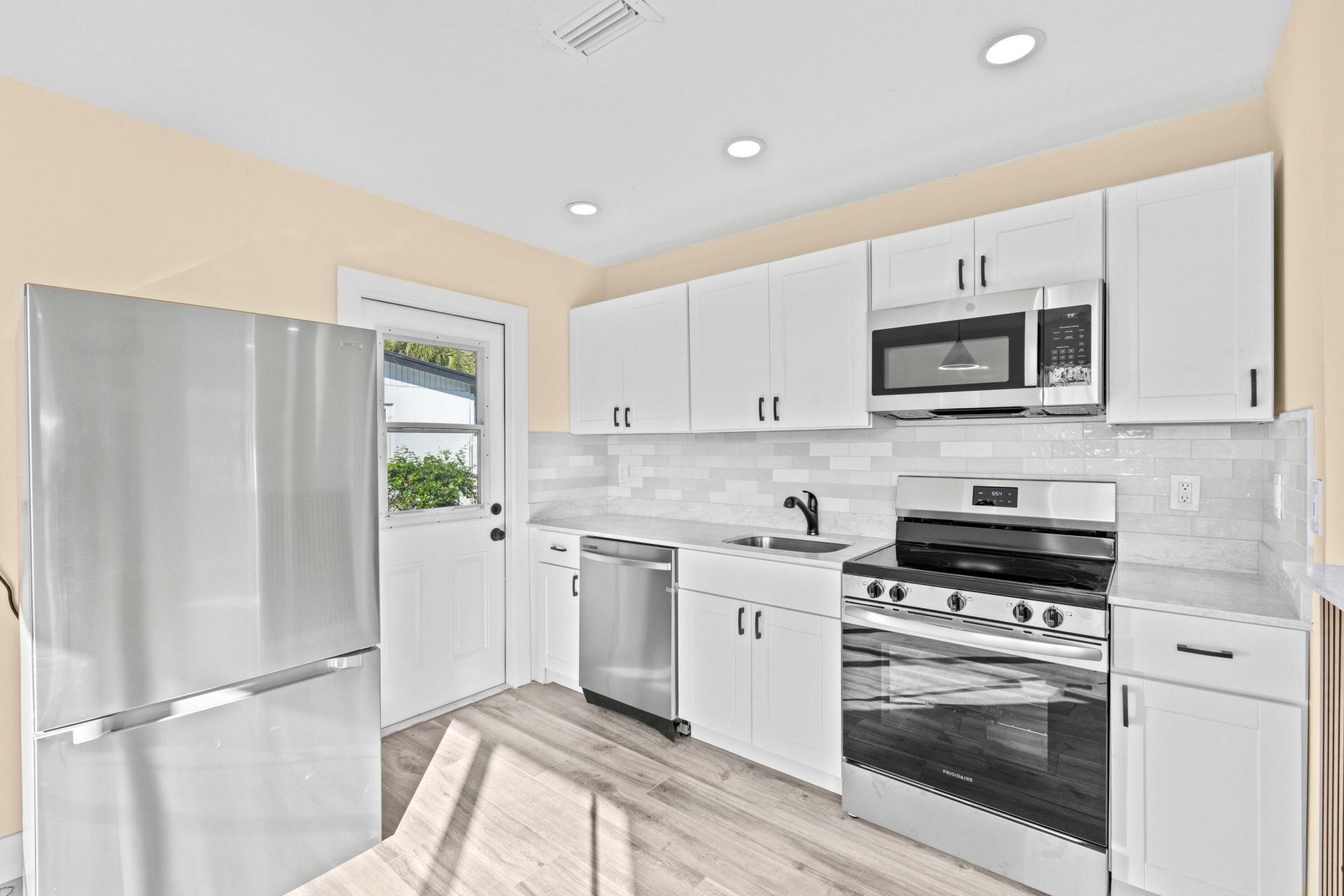 1349 9th Street, West Palm Beach, FL 33401 Photo