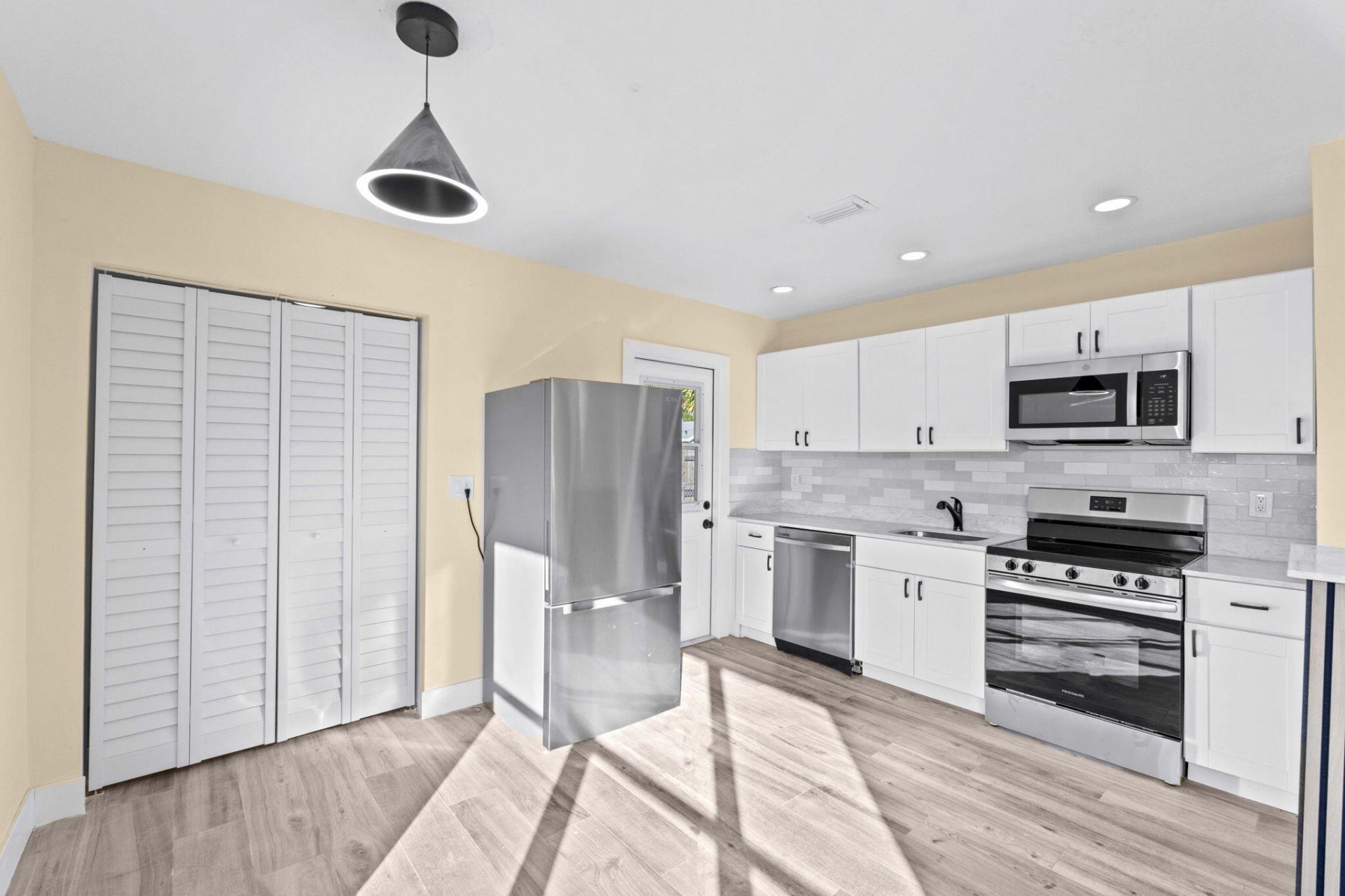 1349 9th Street, West Palm Beach, FL 33401 Photo