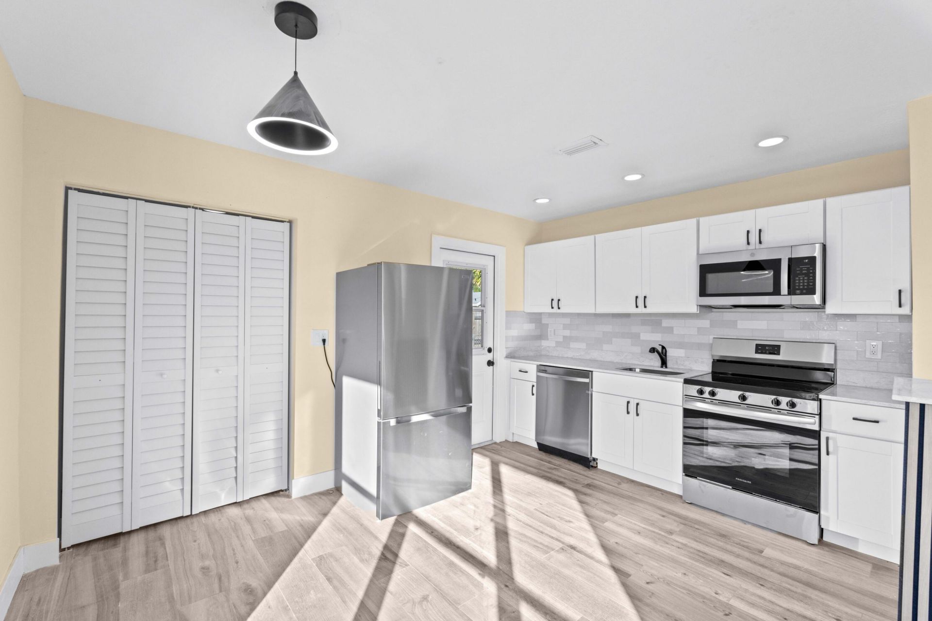 1349 9th Street, West Palm Beach, FL 33401 Photo