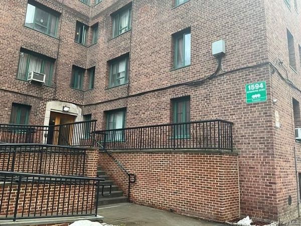 1594 Metropolitan Avenue, Unit MH, Bronx, NY 10462