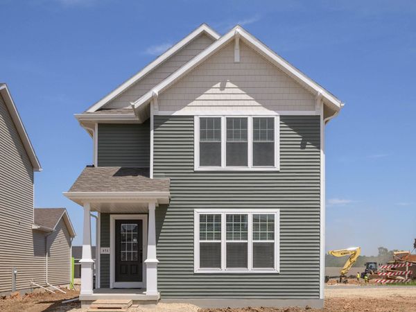 475 Savannah Drive, Oregon, WI 53575