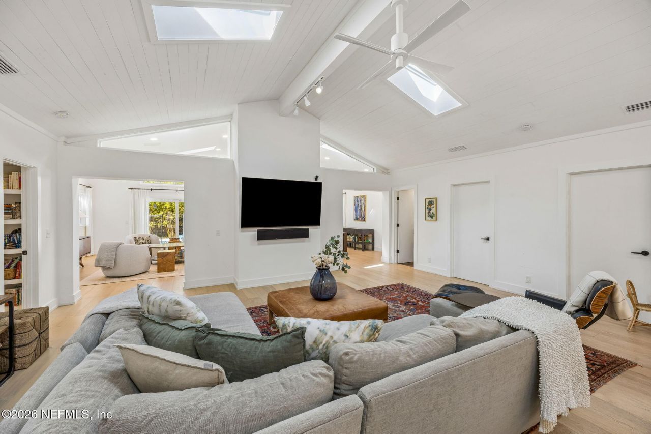 121 32nd Avenue S, Jacksonville Beach, FL 32250 Photo