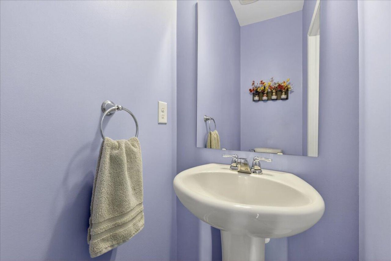 1684 Eider Down Drive Photo 13