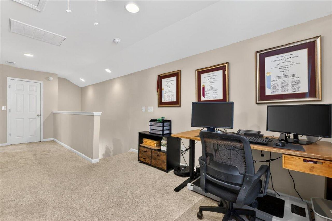 1684 Eider Down Drive Photo 16