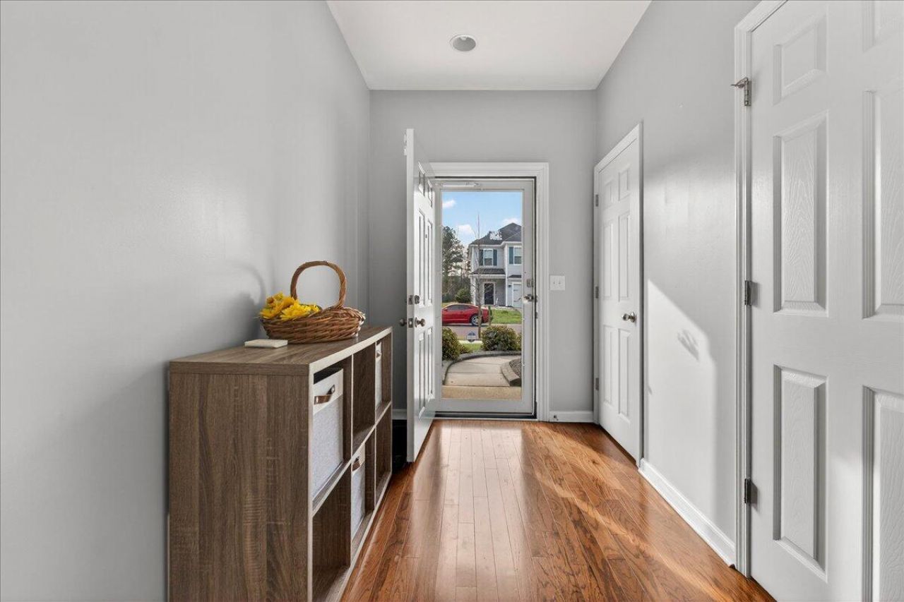 1684 Eider Down Drive Photo 4