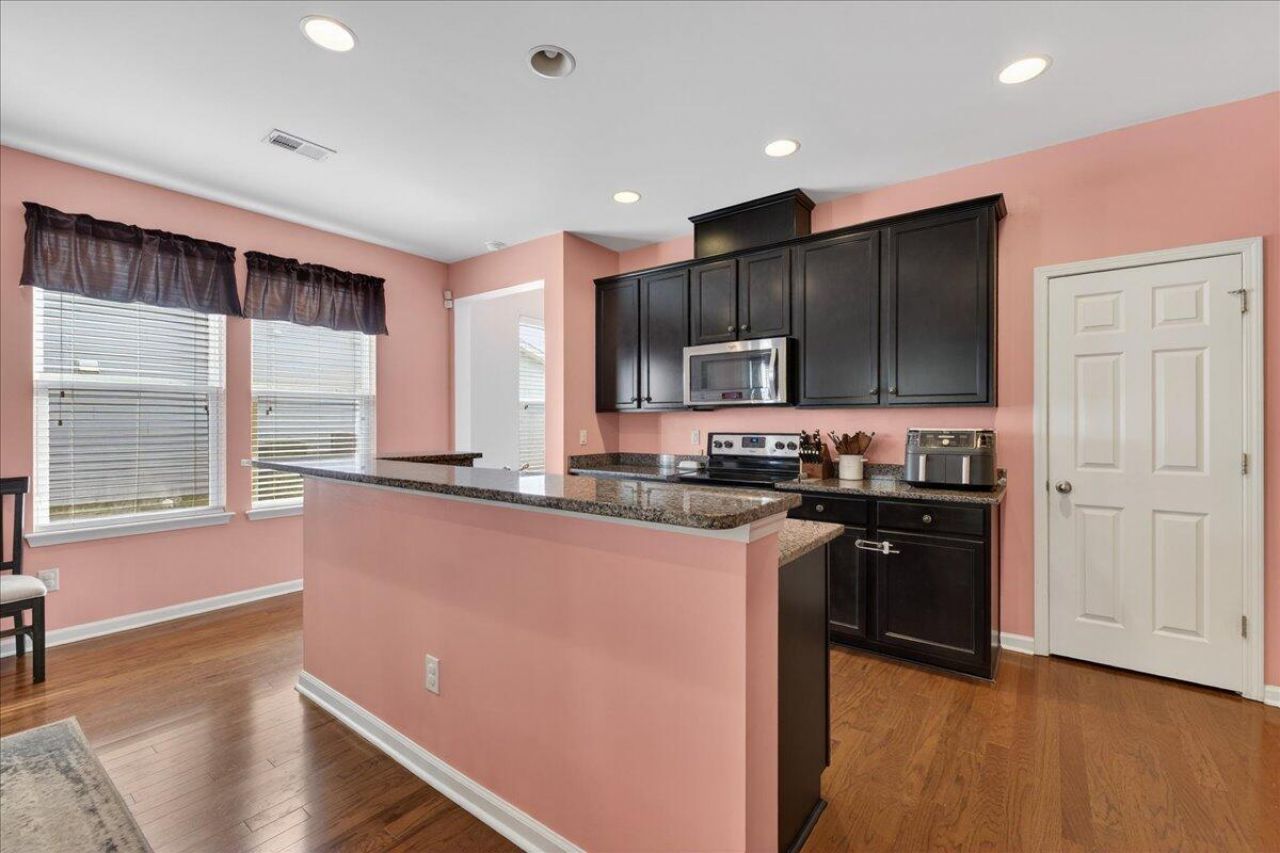 1684 Eider Down Drive Photo 6