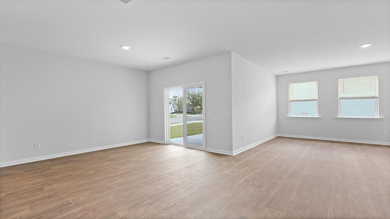 212 Castle Hill Drive Photo 14
