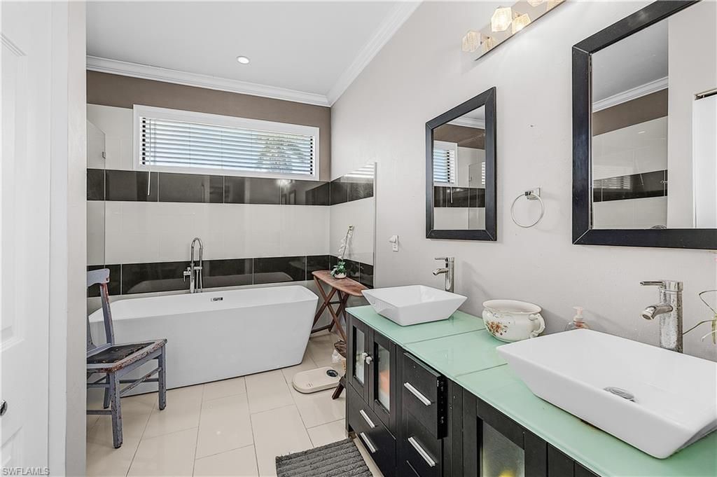 14661 Martin Dr, Fort Myers, FL 33908 Photo