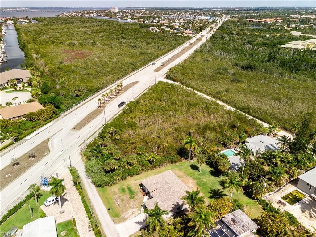 14661 Martin Dr, Fort Myers, FL 33908 Photo