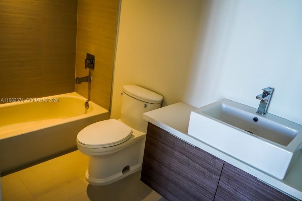 1010 SW 2nd Ave , Unit 1007, Miami, FL 33130 Photo