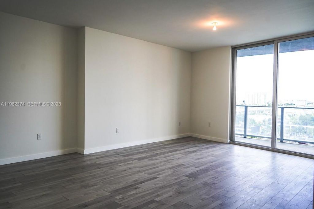 1010 SW 2nd Ave , Unit 1007, Miami, FL 33130 Photo