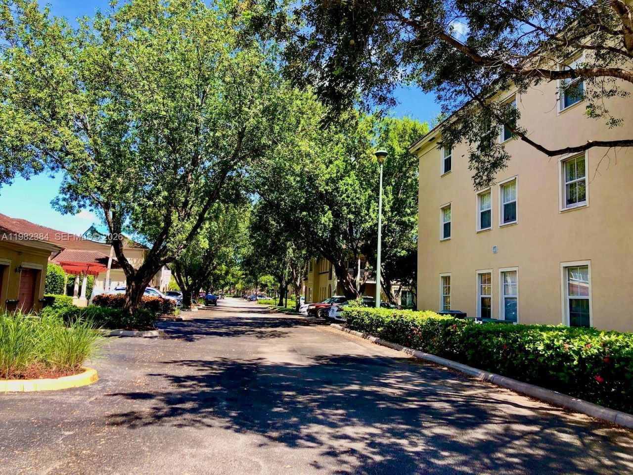 2557 Centergate Dr , Unit 103, Miramar, FL 33025 Photo