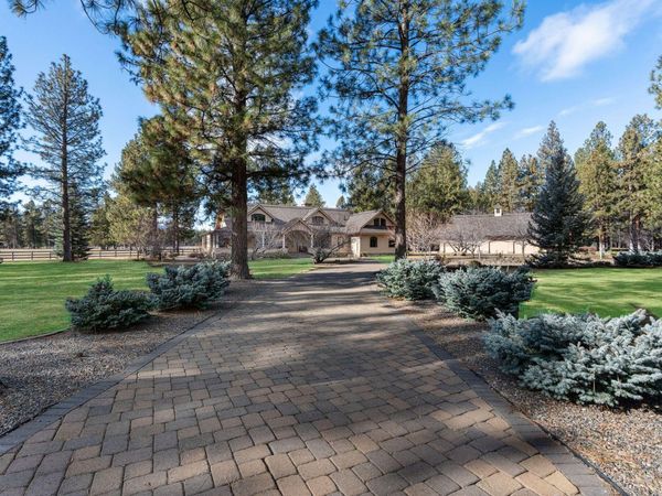 15275 Windigo Trail, Sisters, OR 97759