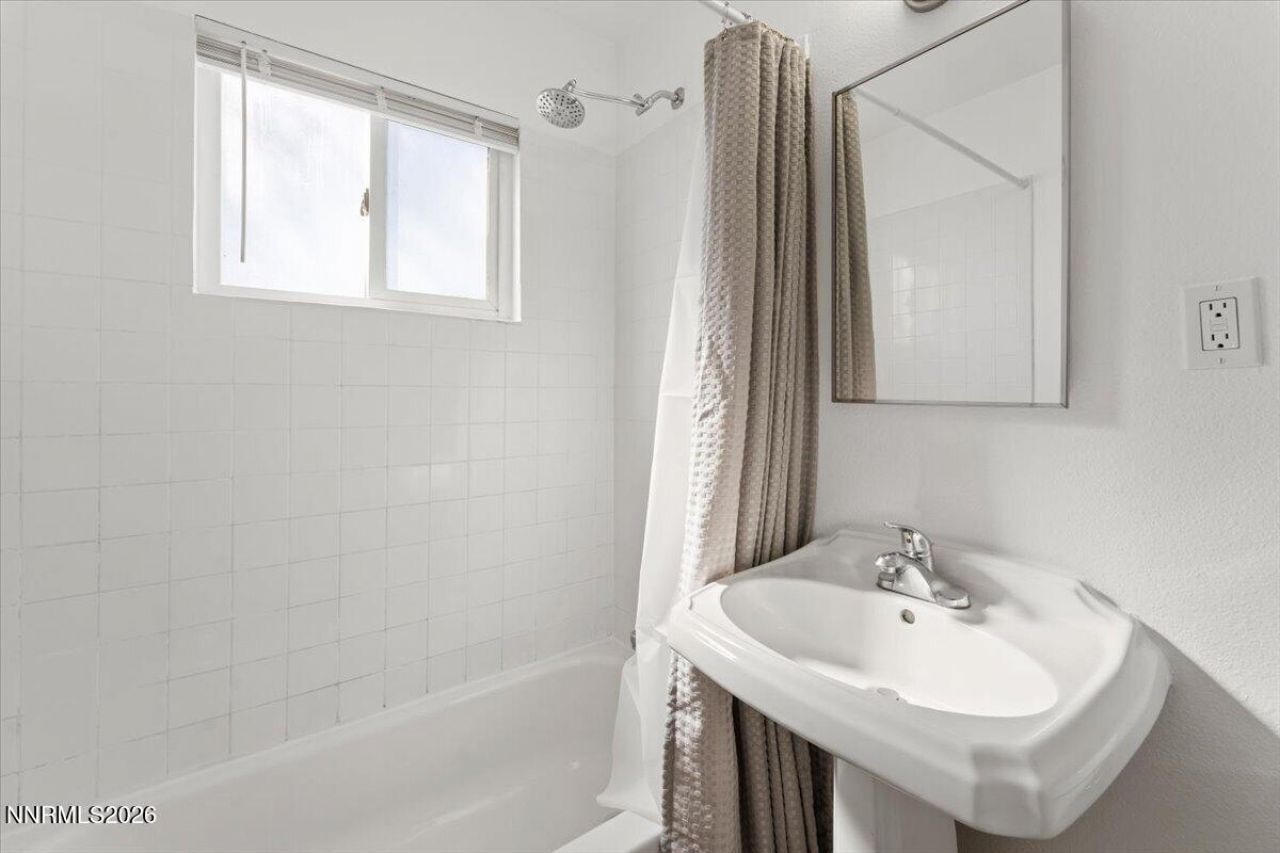 105 O Street, Sparks, NV 89431 Photo