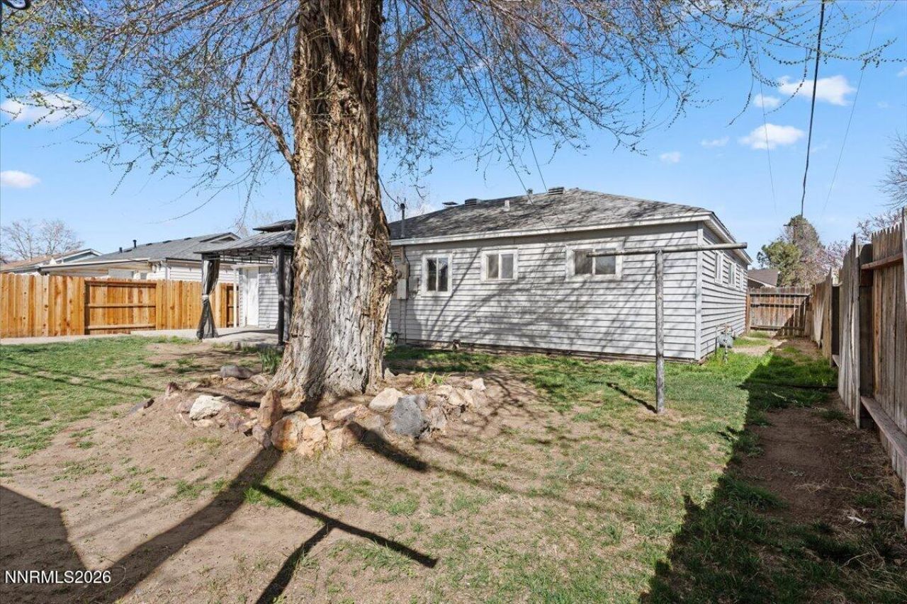 105 O Street, Sparks, NV 89431 Photo