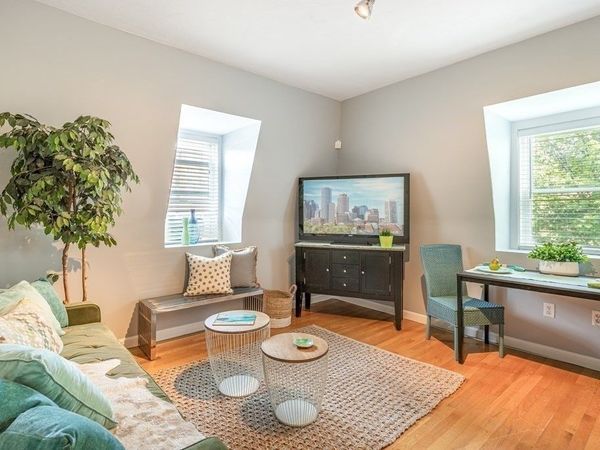 15 Beale Street, Unit 5, Boston, MA 02124