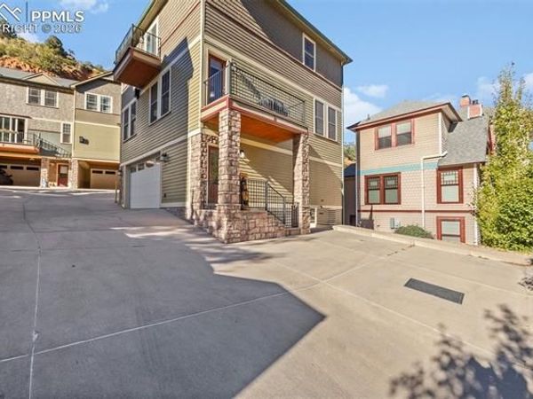 446 Winter Street, Manitou Springs, CO 80829