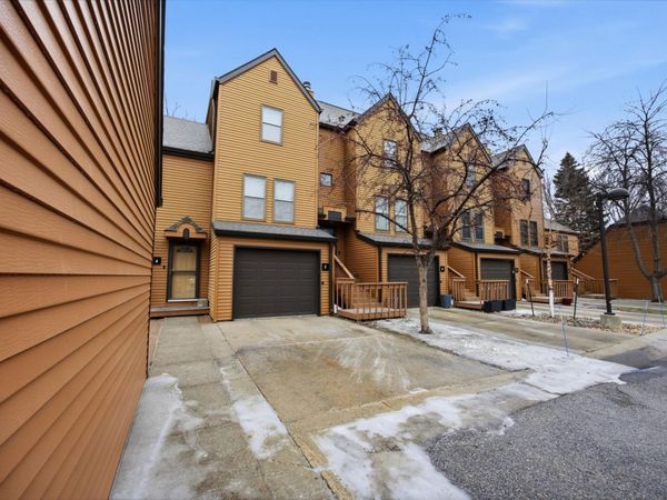 1415 W Gateway Circle S, Unit 5, Fargo, ND 58103