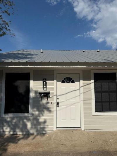 304 E Hickory Street, Unit A, Kaufman, TX 75142 Main Photo