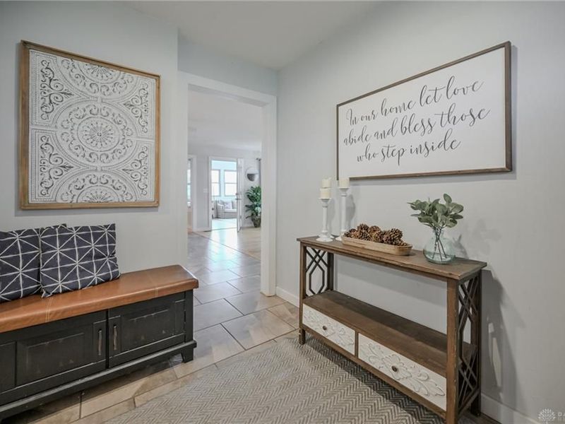 780 W Eva Circle, Springfield Township, OH 45504 Photo 9