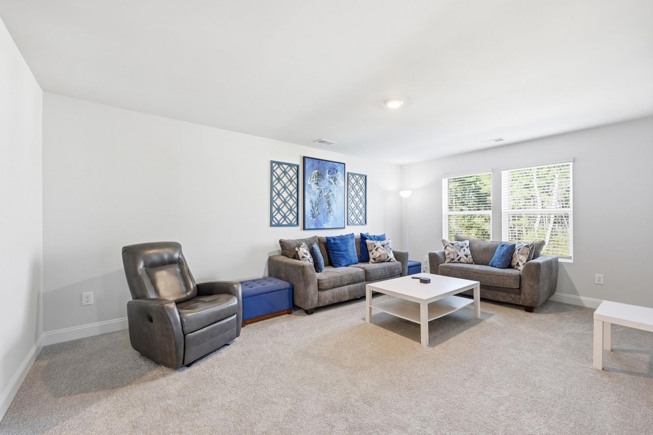 487 Waterend Dr. Photo 12