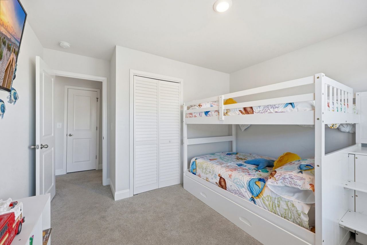 487 Waterend Dr. Photo 16