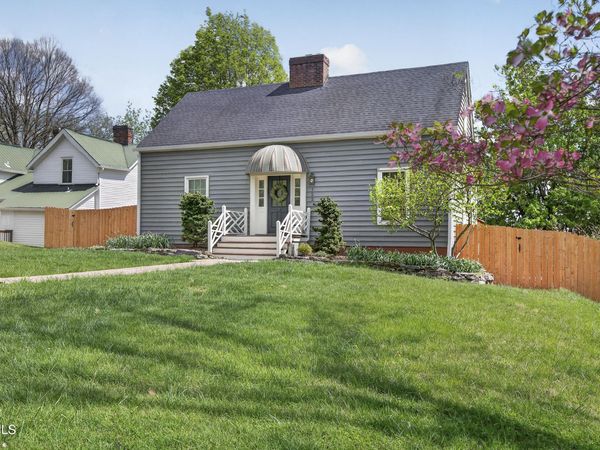 122 Stonewall Heights, Abingdon, VA 24210