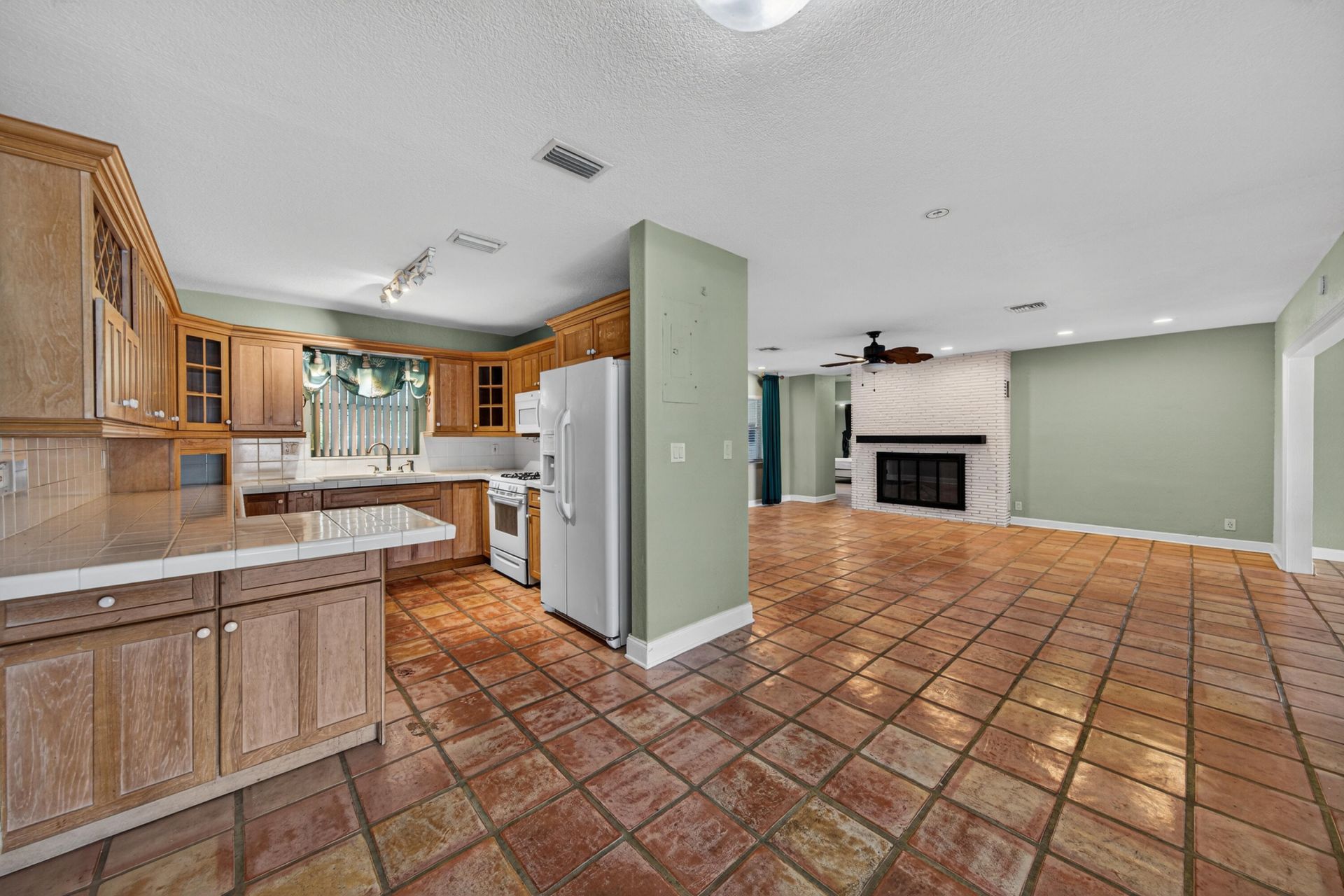 2680 NE 24th Street, Pompano Beach, FL 33064 Photo